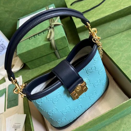 Gucci Small Shoulder Bag - Image 4
