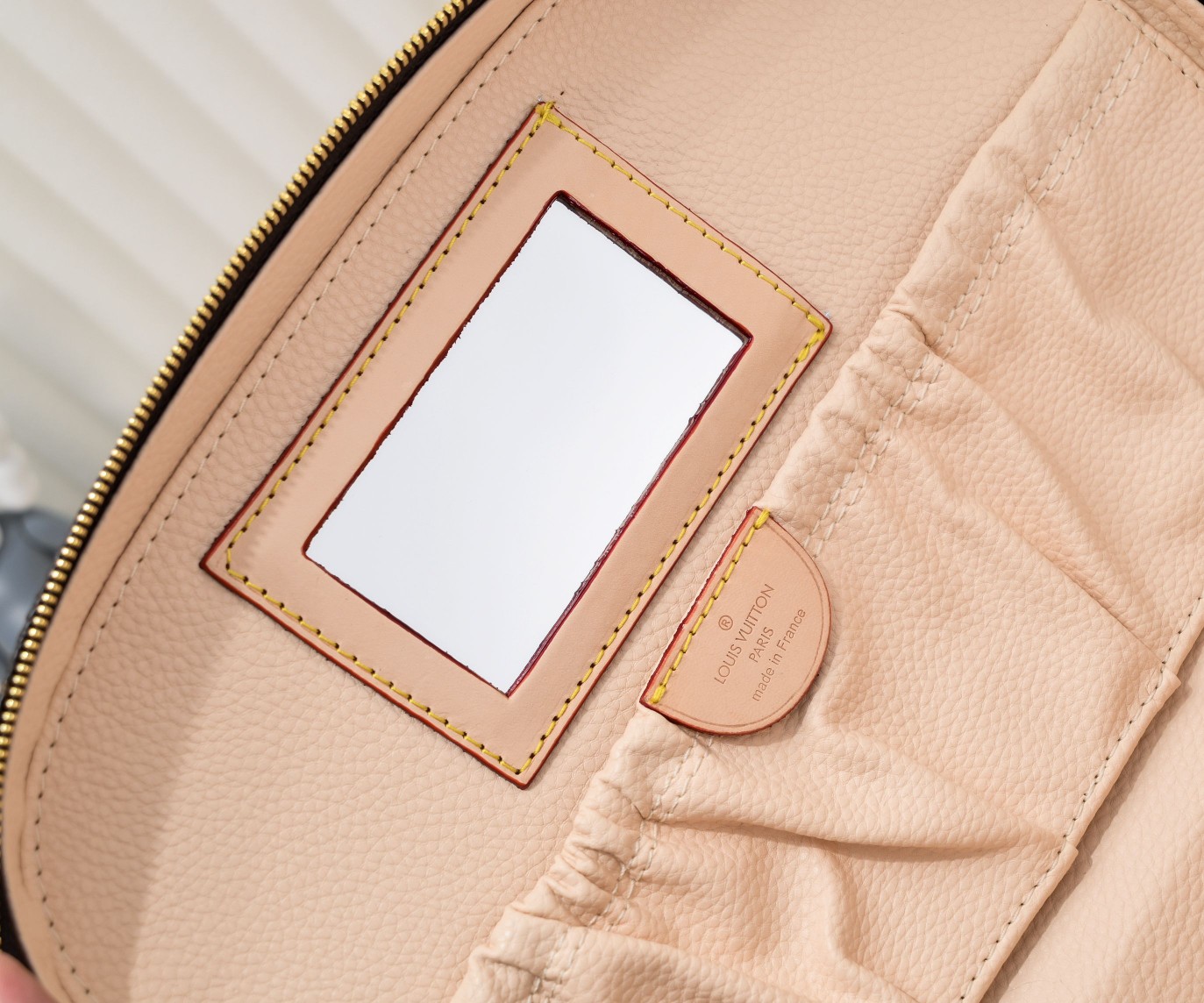 Louis Vuitton Nice Mini Toiletry Pouch 32Cm M47280 - Image 5