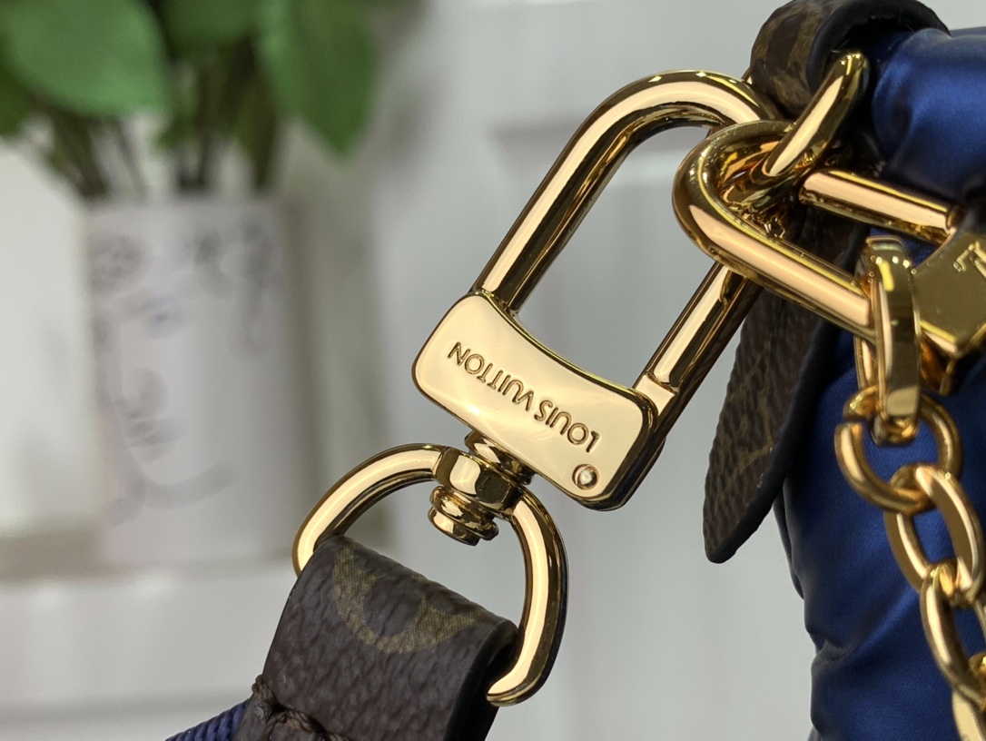 Louis Vuitton Maxi Multi Pochette Accessoires Silver M21057 - Image 7