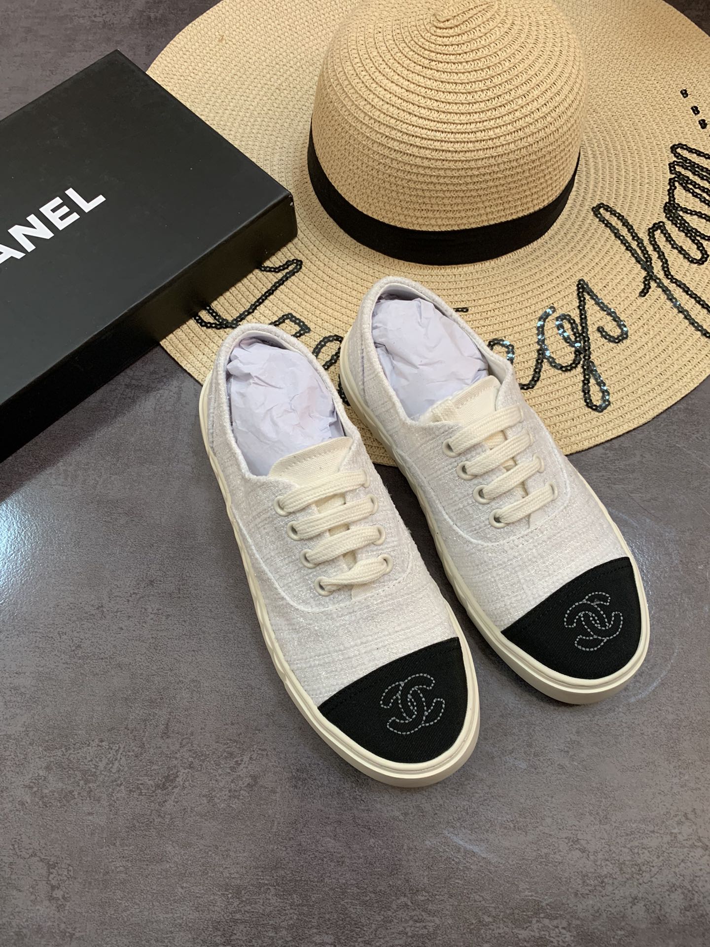 Chanel Cc Sneakers Canvas Mix In White - Image 2