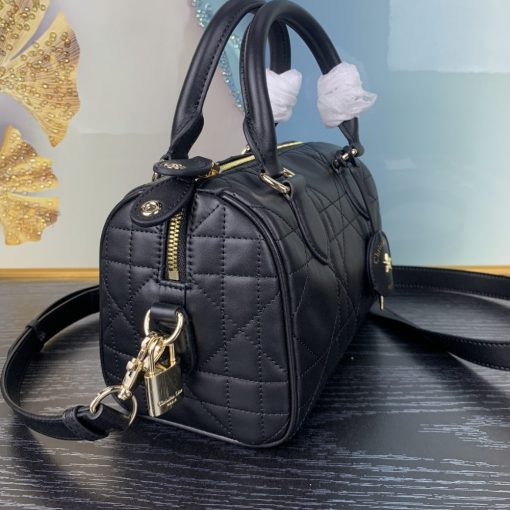 Dior Groove 20 Bag Macrocannage Calfskin Black 20Cm M1364Ubol M900 - Image 3