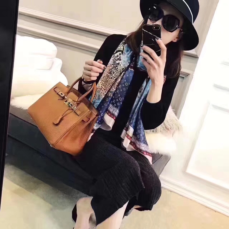 Louis Vuitton Carre Monogram World Map Scarf Blue 180Cm - Image 6