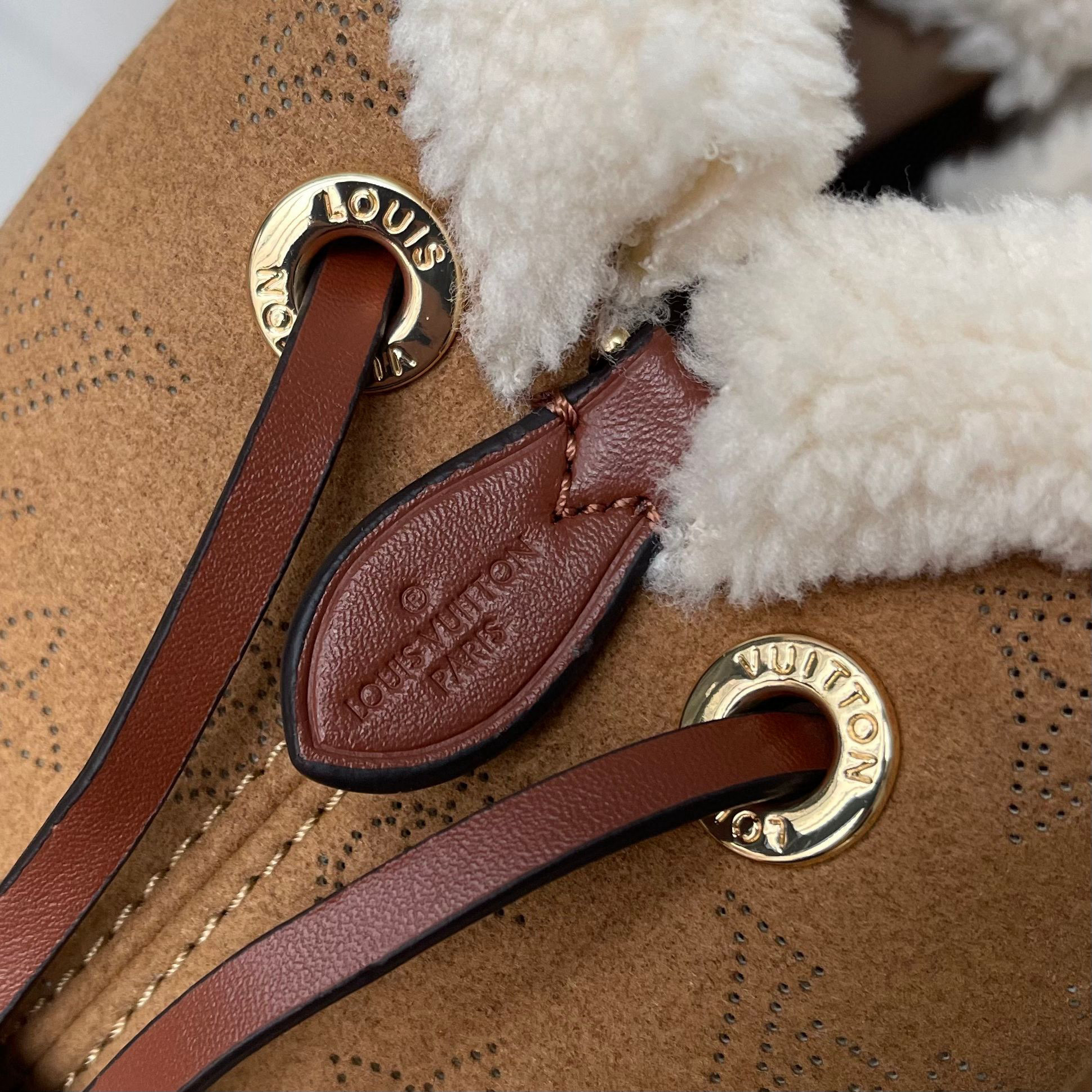 Louis Vuitton Bella Bag - Image 10