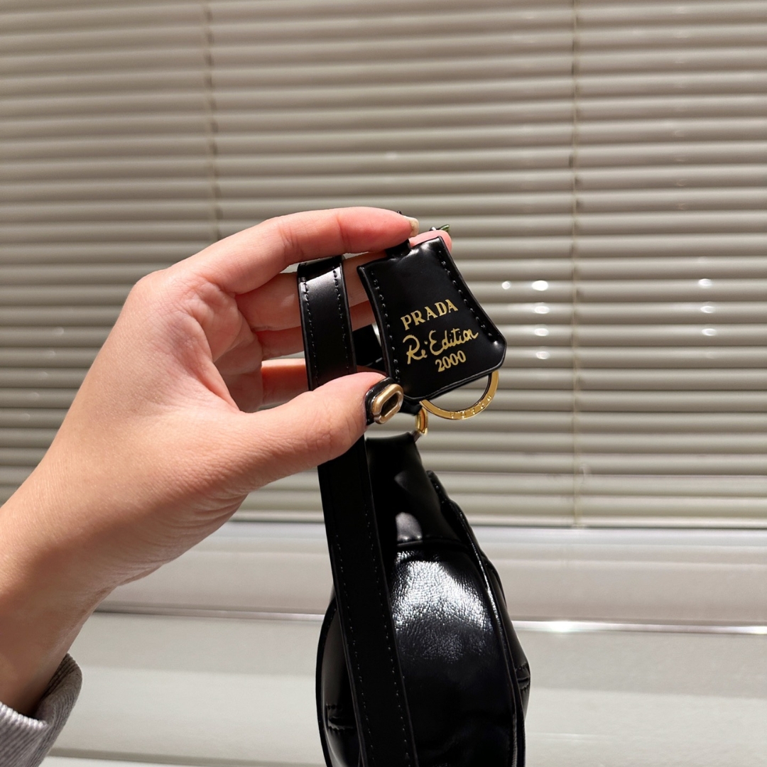 Prada Re Edition 2002 Leather Shoulder Bag Black - Image 5