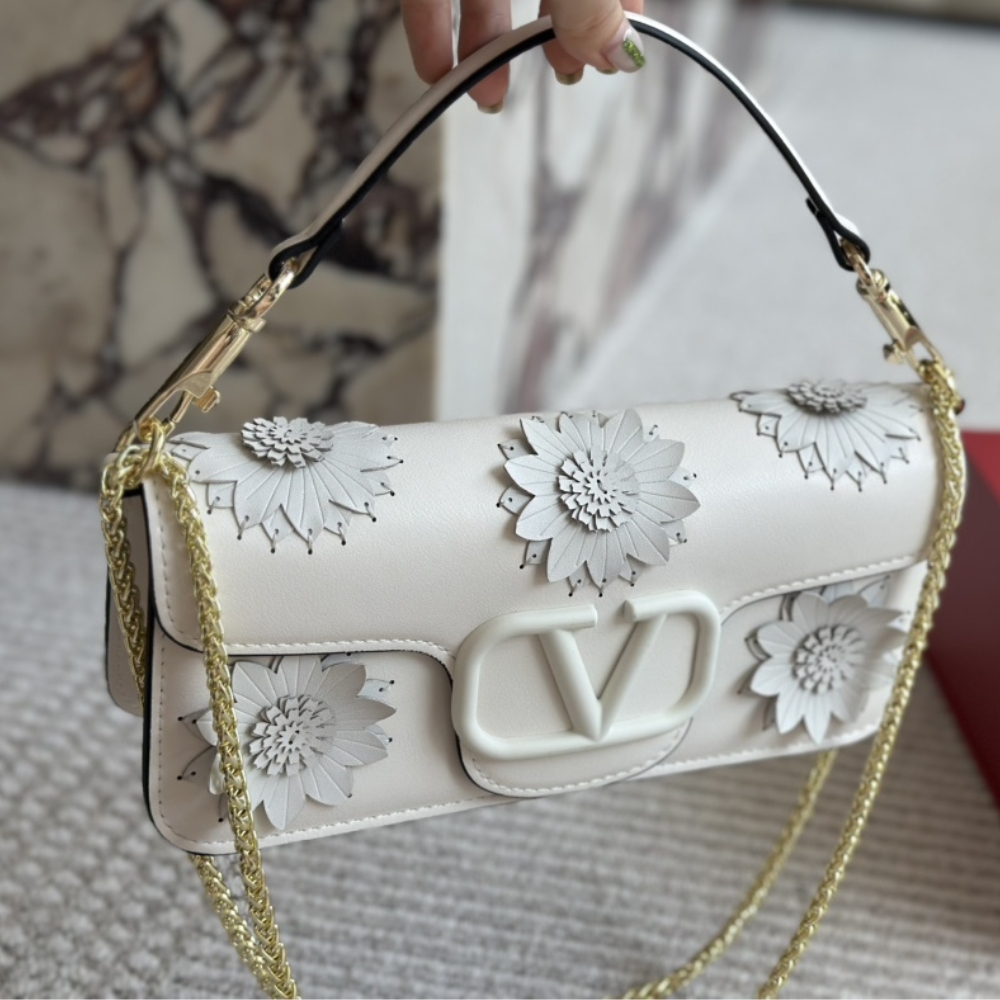Valentino Garavani Loco Flower Applique Shoulder Bag White 26Cm - Image 2