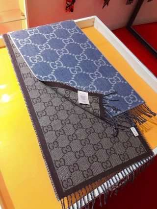 Gucci GG Pattern Jacquard Wool Silk Scarf - Image 2